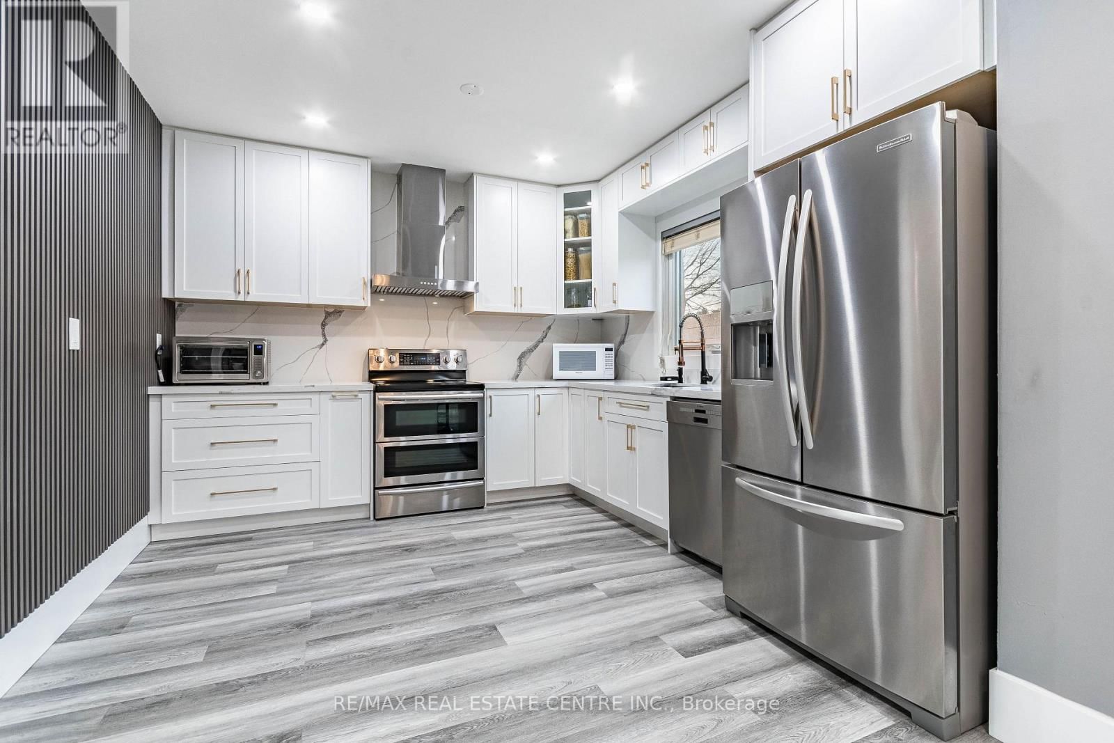 339 PARKLANE ROAD Image 12