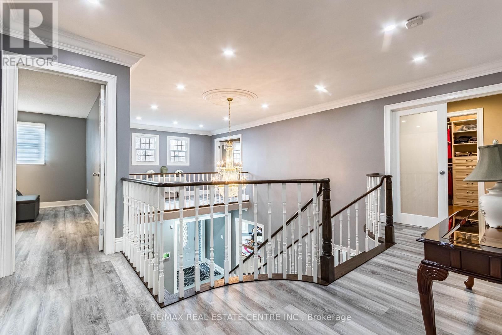 339 PARKLANE ROAD Image 24