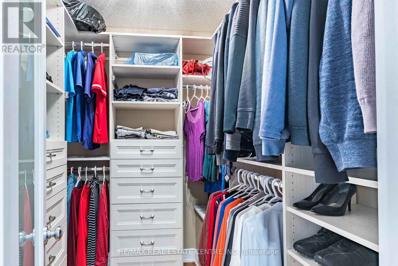 339 PARKLANE ROAD Image 35