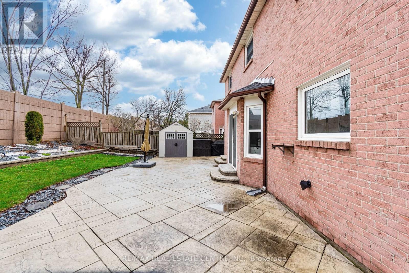 339 PARKLANE ROAD Image 47