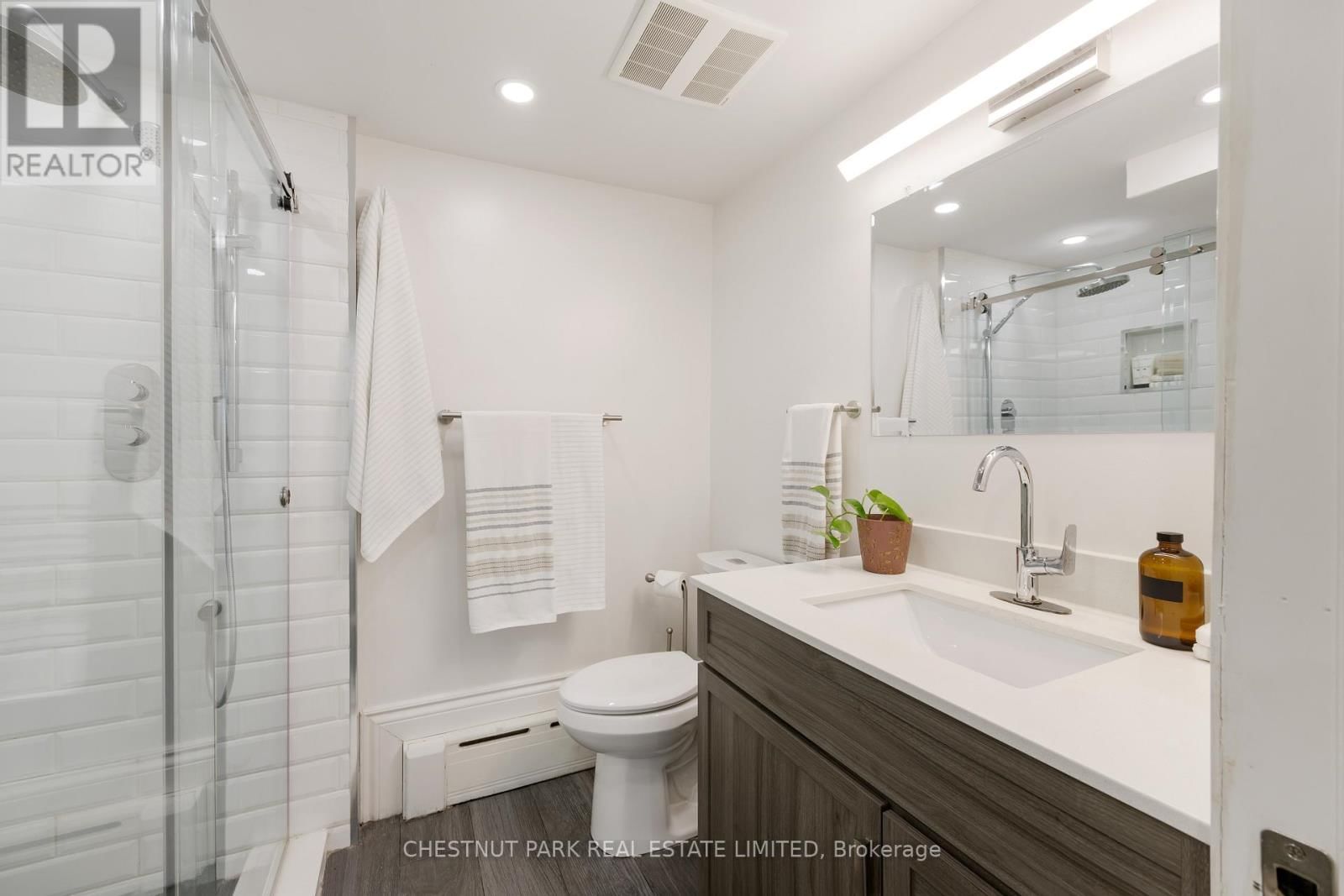 179 GLENDONWYNNE ROAD Image 31