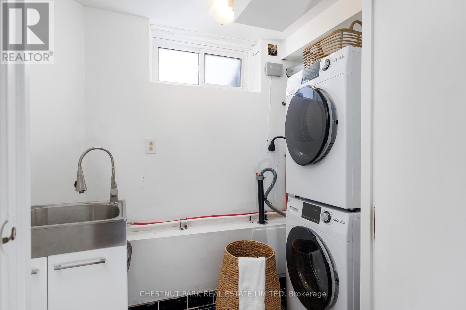 179 GLENDONWYNNE ROAD Image 35