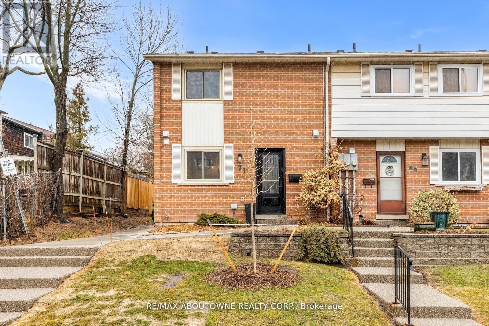 71 SARAH LANE Image 2