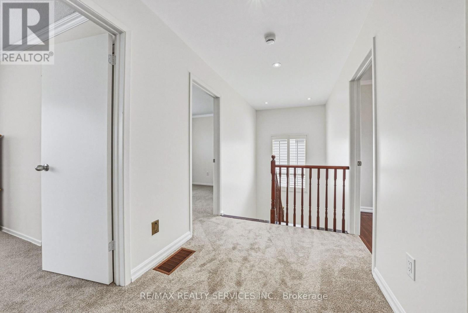 4 MOUNT FOREST DRIVE Image 15