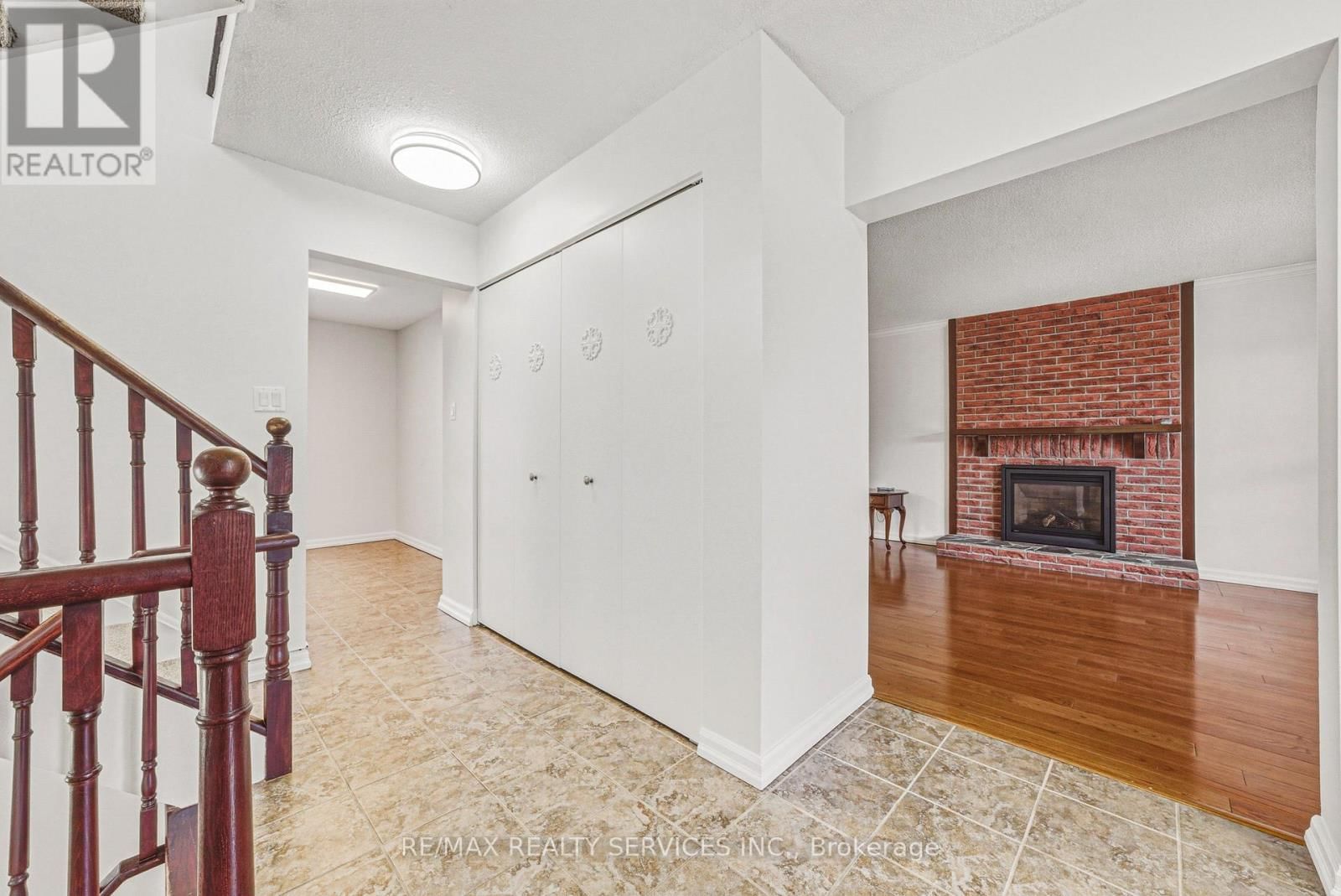 4 MOUNT FOREST DRIVE Image 5