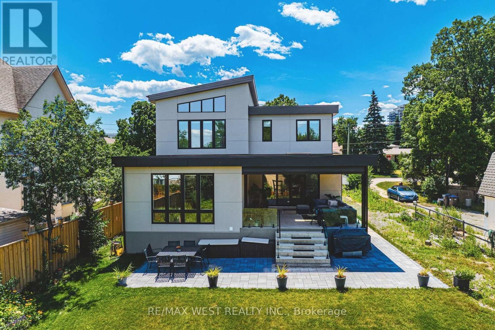 2267 FIFTH LINE WEST Image 22