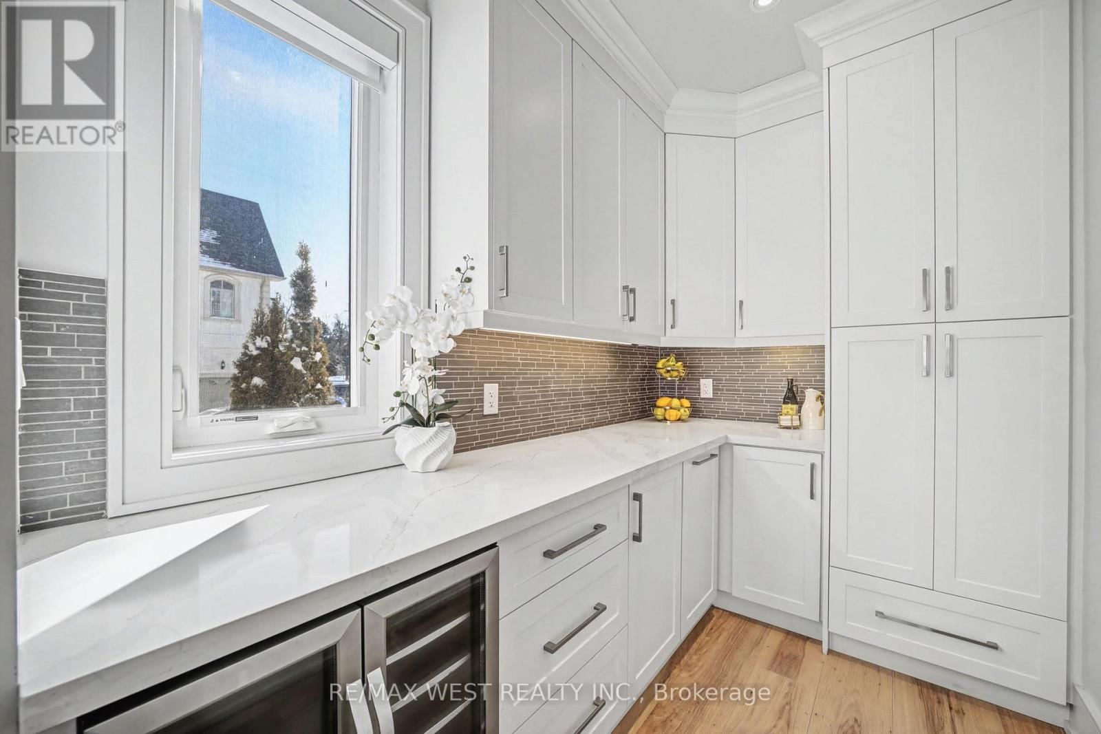 2267 FIFTH LINE WEST Image 6