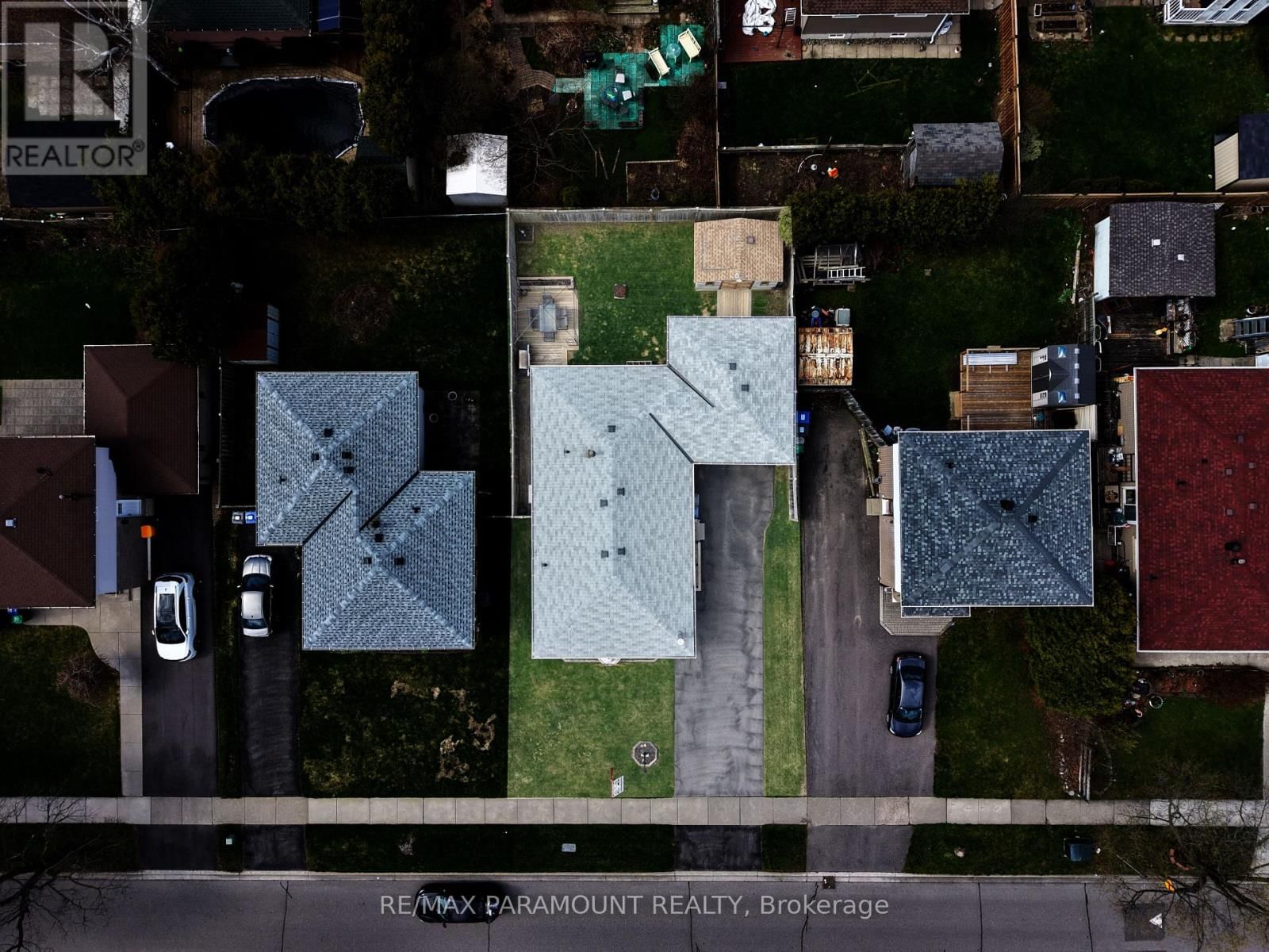 202 ARCHDEKIN DRIVE Image 3