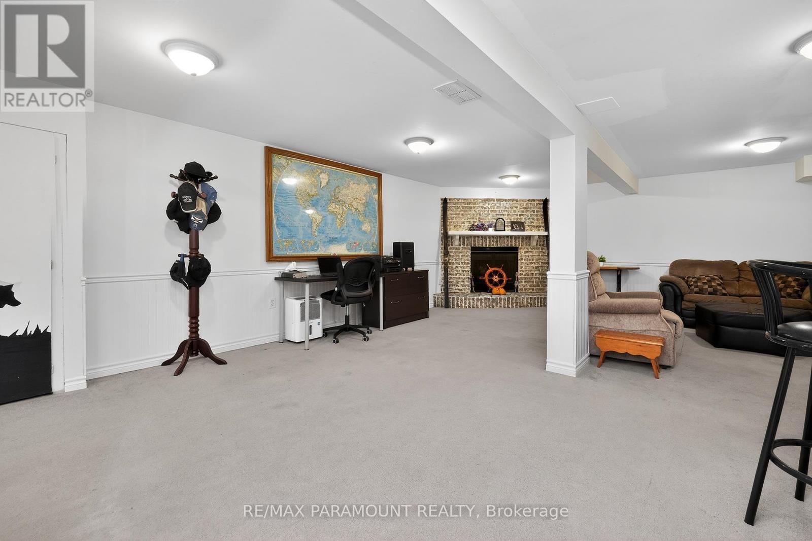 202 ARCHDEKIN DRIVE Image 31