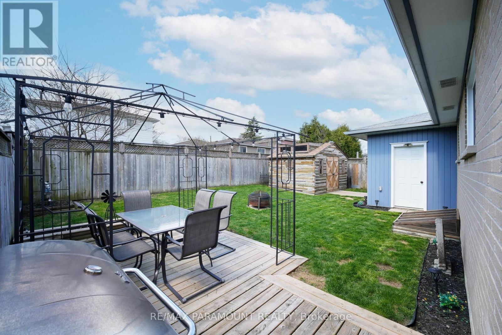 202 ARCHDEKIN DRIVE Image 40