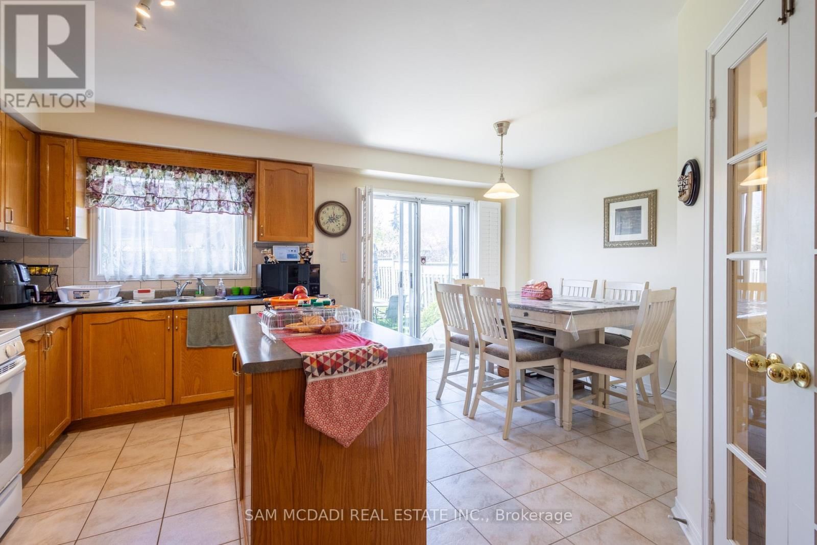 3158 CLAYHILL ROAD Image 13