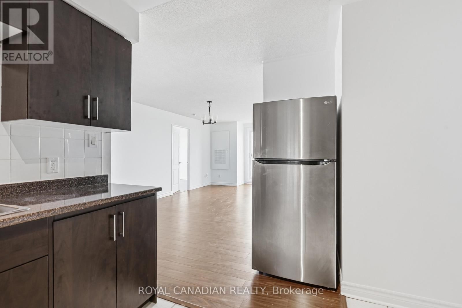 619 - 7405 GOREWAY DRIVE Image 7