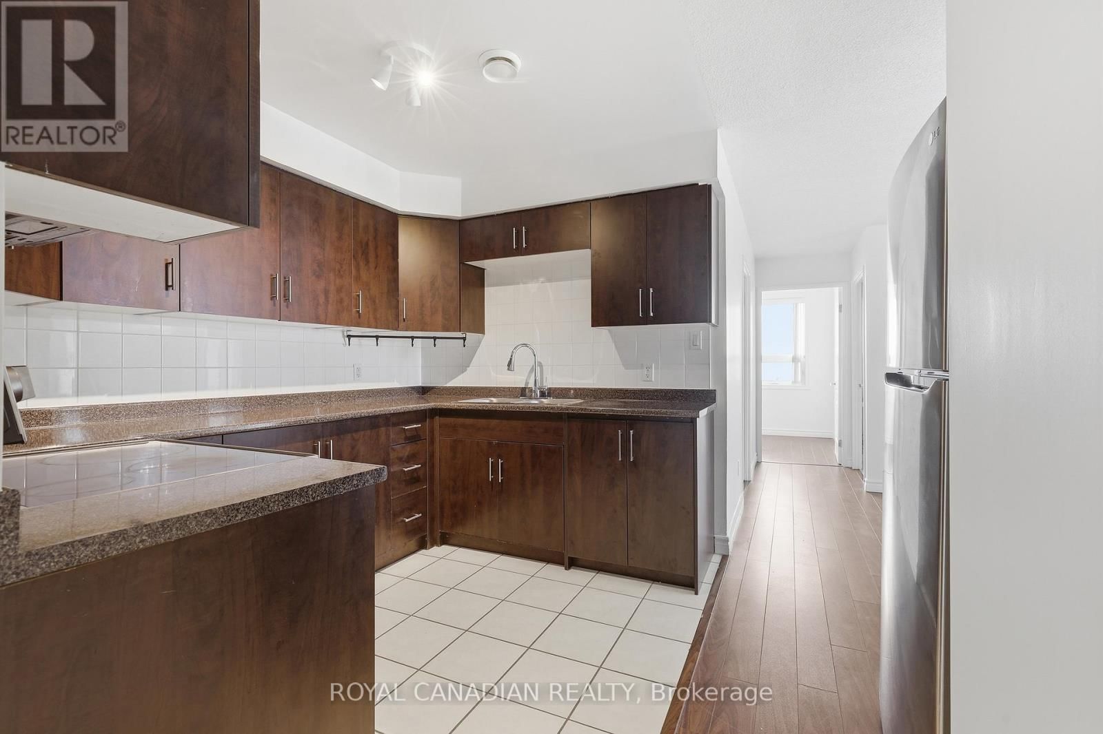 619 - 7405 GOREWAY DRIVE Image 8