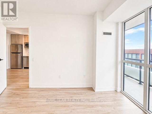 409 - 60 GEORGE BUTCHART DRIVE Image 18