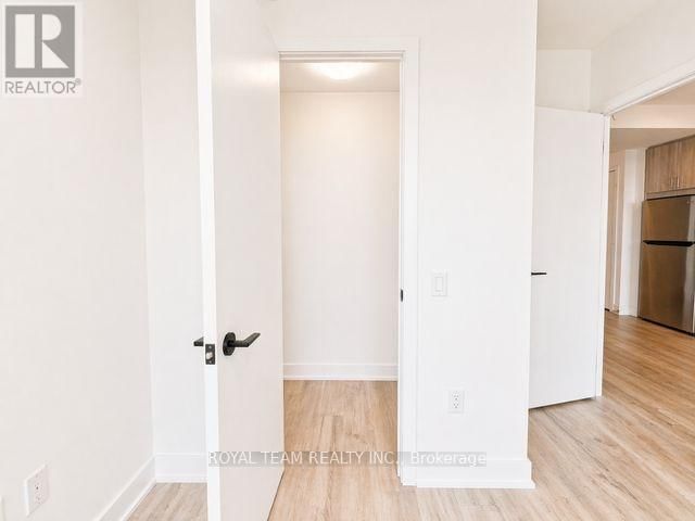 409 - 60 GEORGE BUTCHART DRIVE Image 20