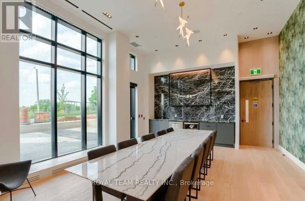 409 - 60 GEORGE BUTCHART DRIVE Image 25