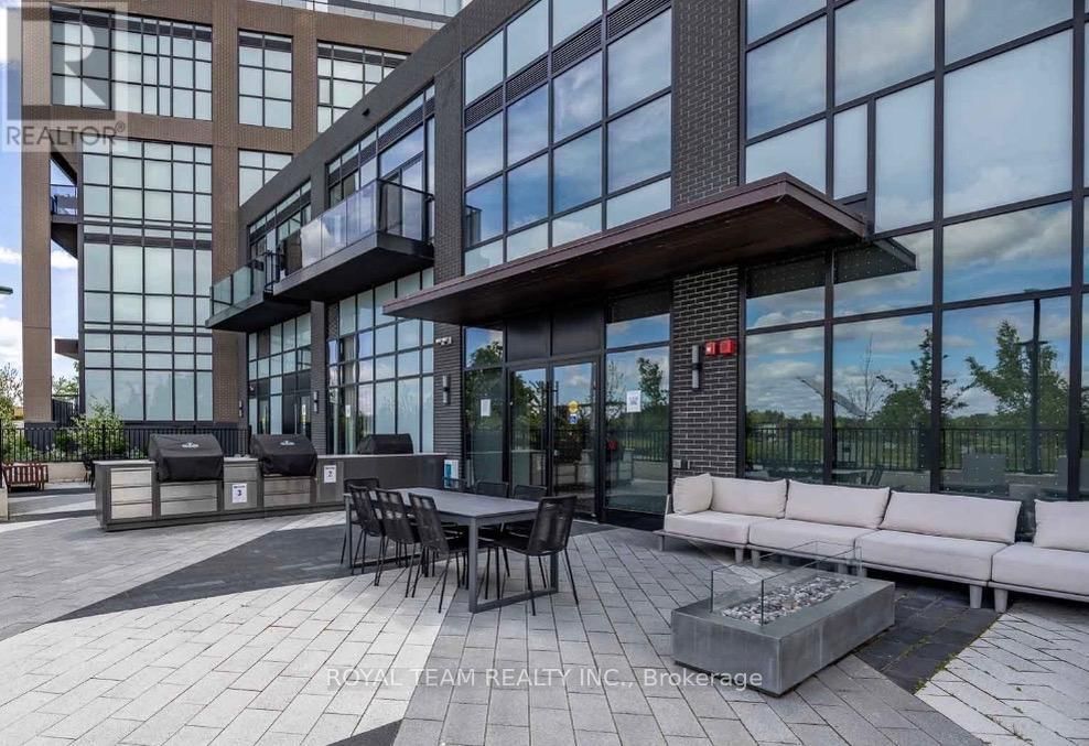 409 - 60 GEORGE BUTCHART DRIVE Image 29