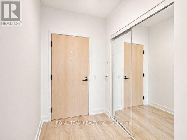 409 - 60 GEORGE BUTCHART DRIVE Image 8