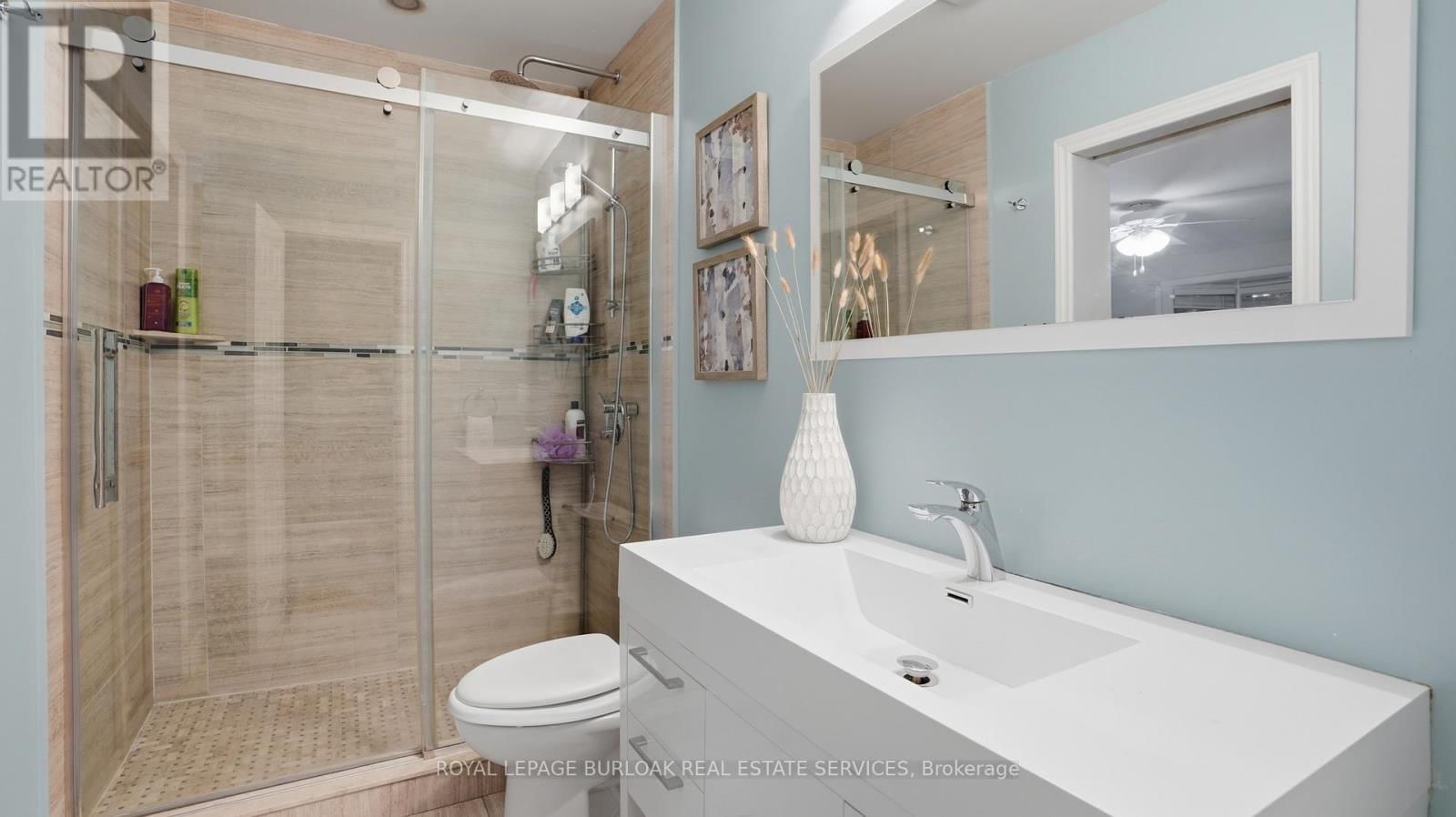 525 GRAND BOULEVARD Image 22