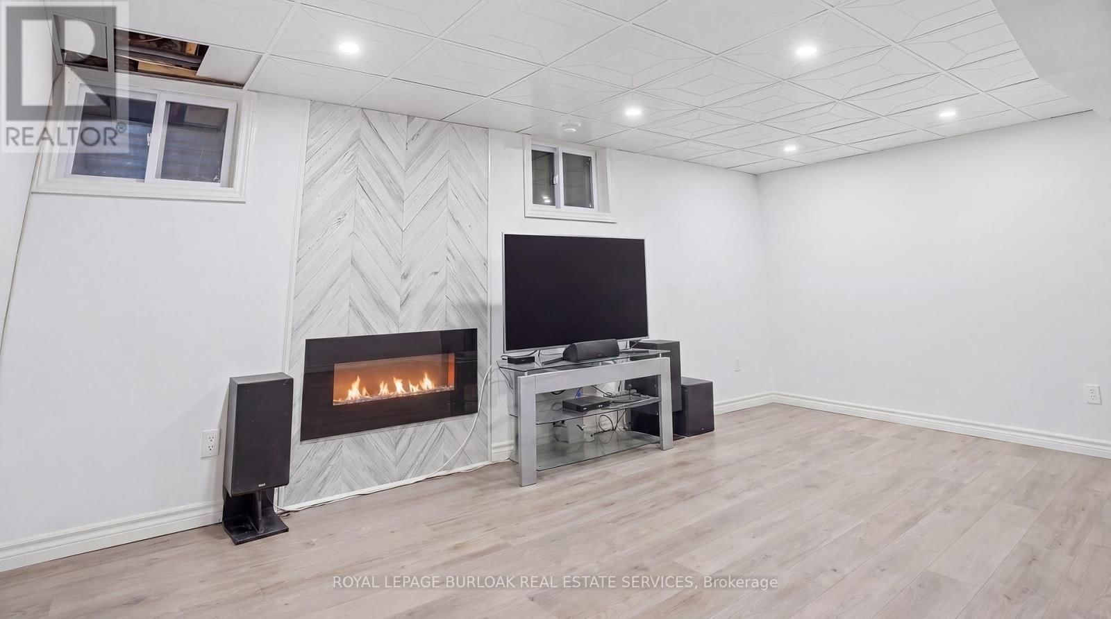 525 GRAND BOULEVARD Image 35