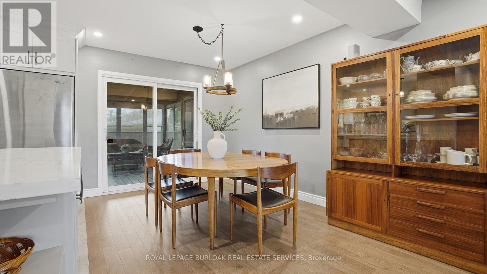 525 GRAND BOULEVARD Image 8