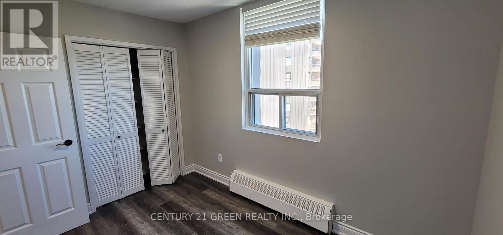 902 - 3065 QUEEN FREDERICA DRIVE Image 12