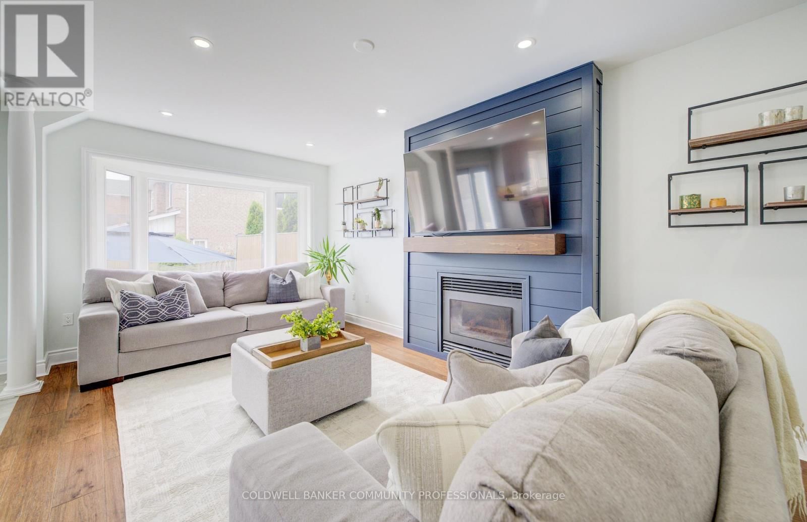 643 PHOEBE CRESCENT Image 17