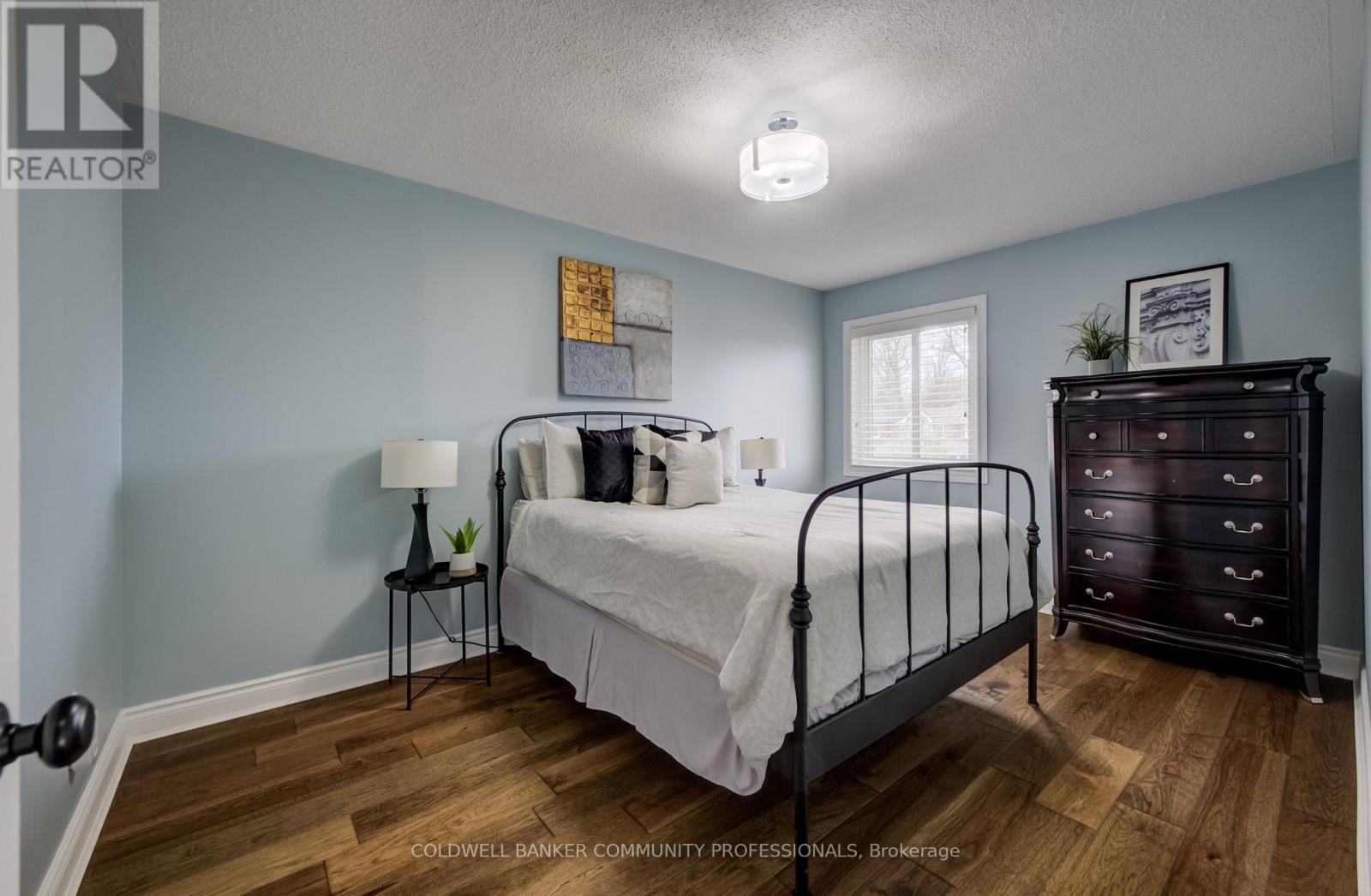 643 PHOEBE CRESCENT Image 26