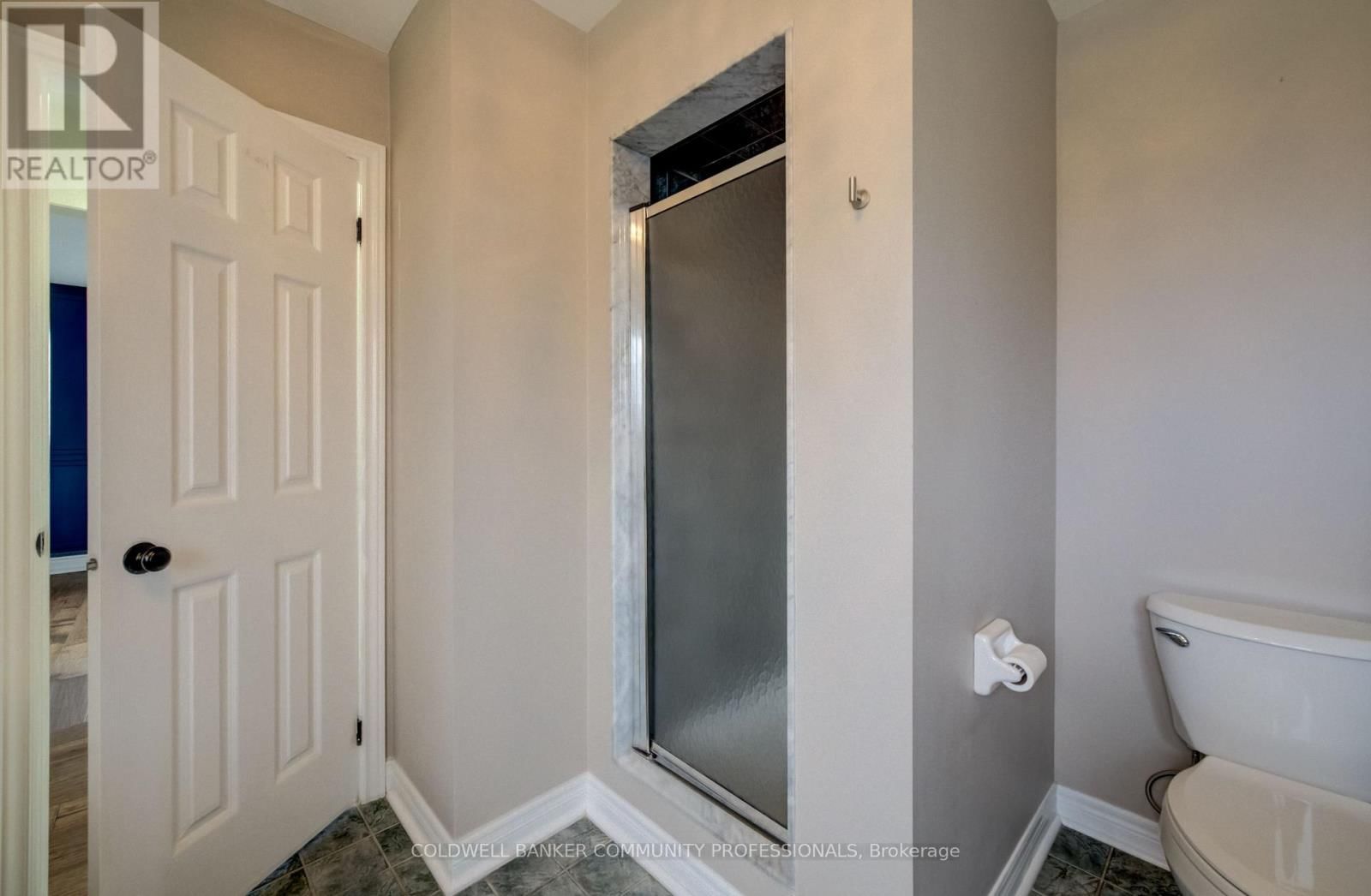 643 PHOEBE CRESCENT Image 33