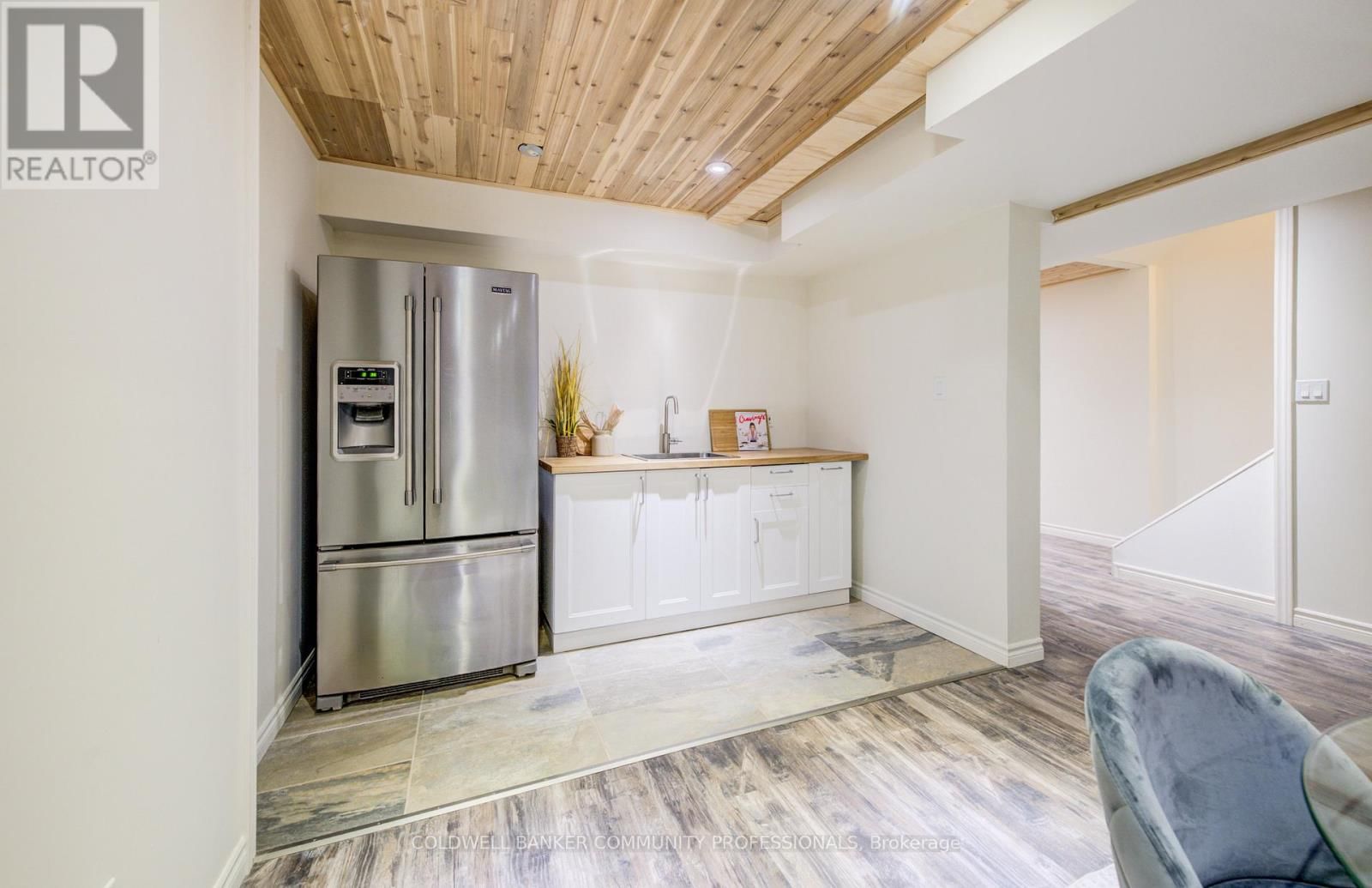 643 PHOEBE CRESCENT Image 36