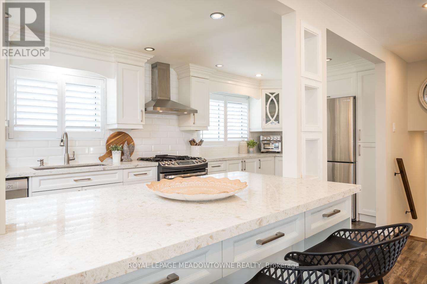 536 NELSON COURT Image 13