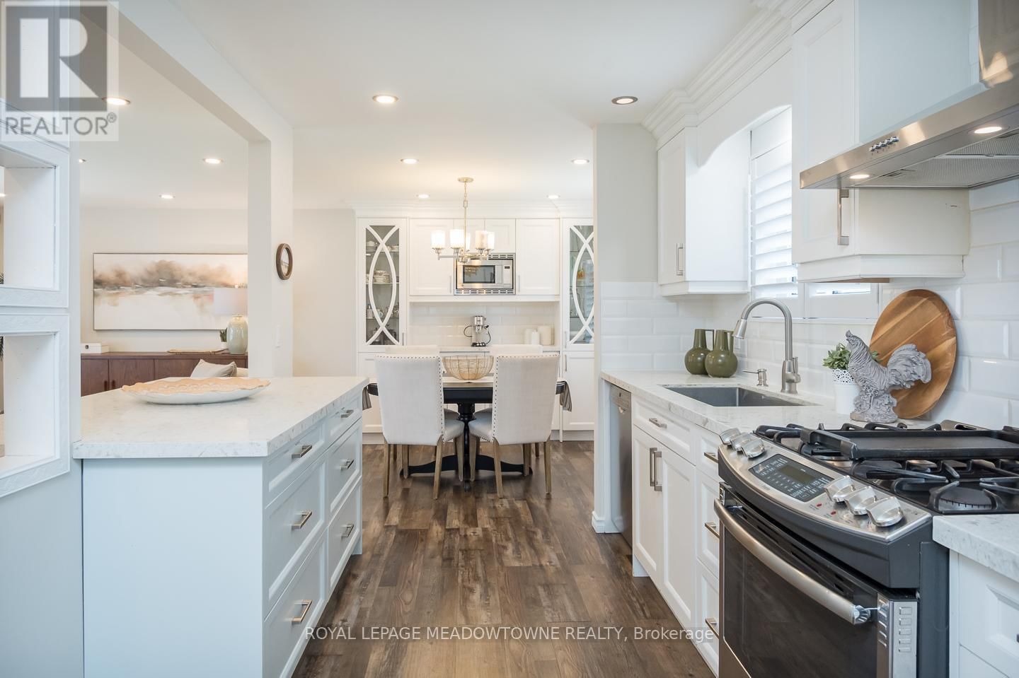 536 NELSON COURT Image 17