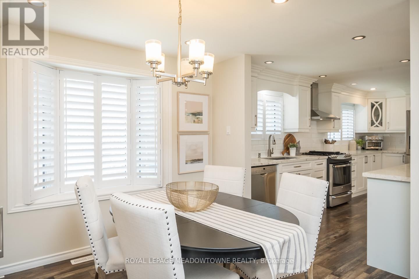 536 NELSON COURT Image 19