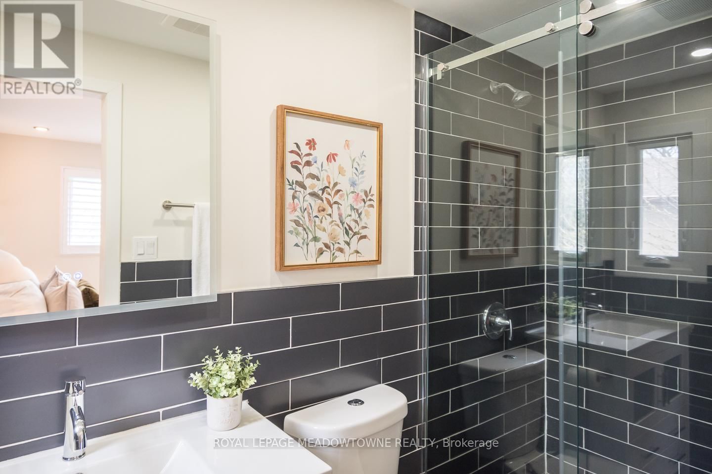 536 NELSON COURT Image 22