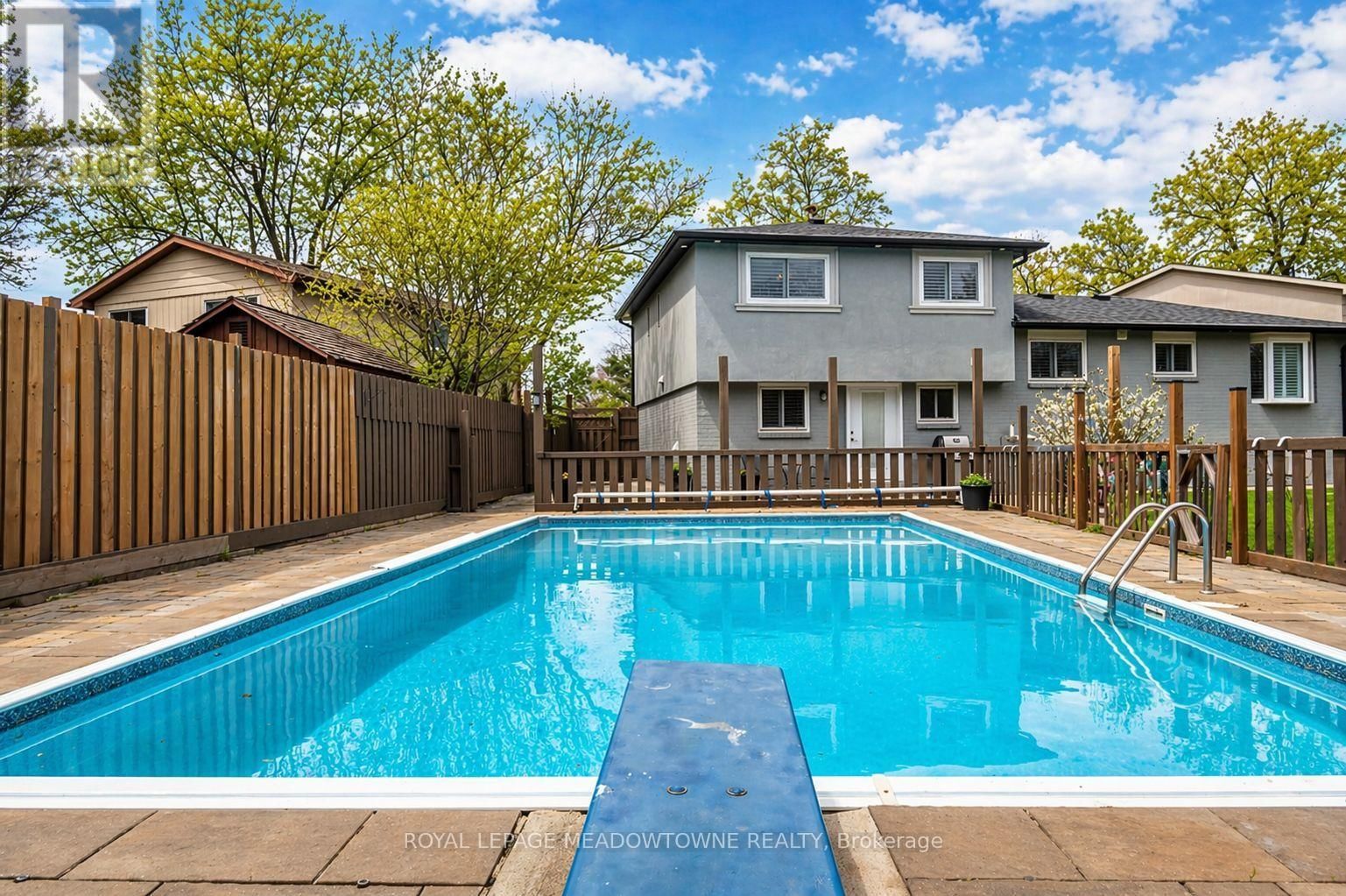 536 NELSON COURT Image 38