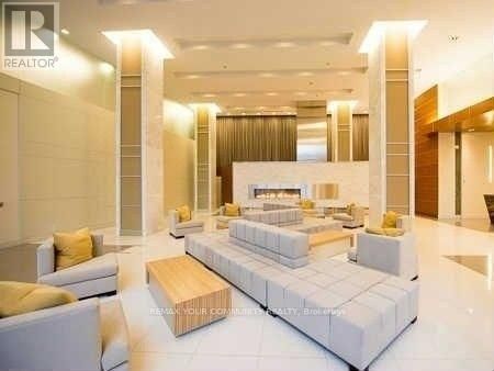 2101 - 16 BROOKERS LANE Image 3