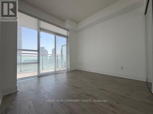 2101 - 16 BROOKERS LANE Image 9