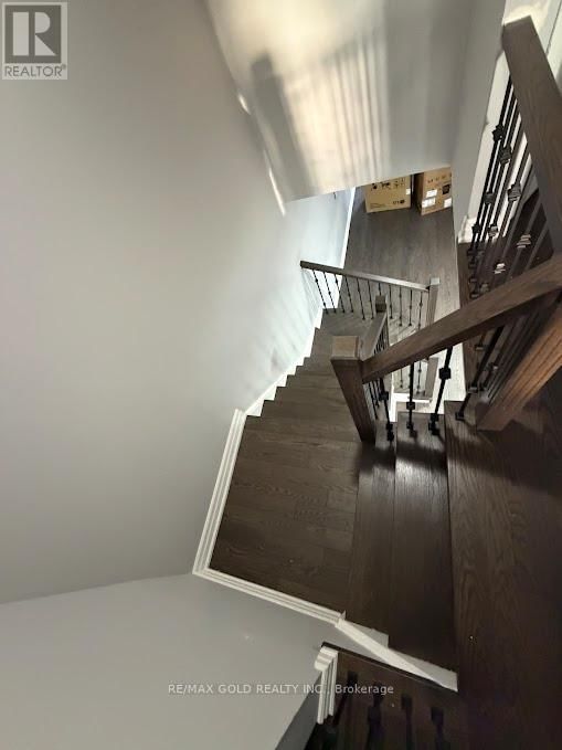 20 RIDGE VALLEY COURT Image 11