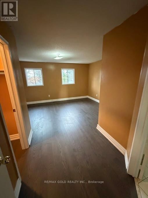 20 RIDGE VALLEY COURT Image 12