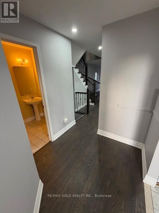 20 RIDGE VALLEY COURT Image 4