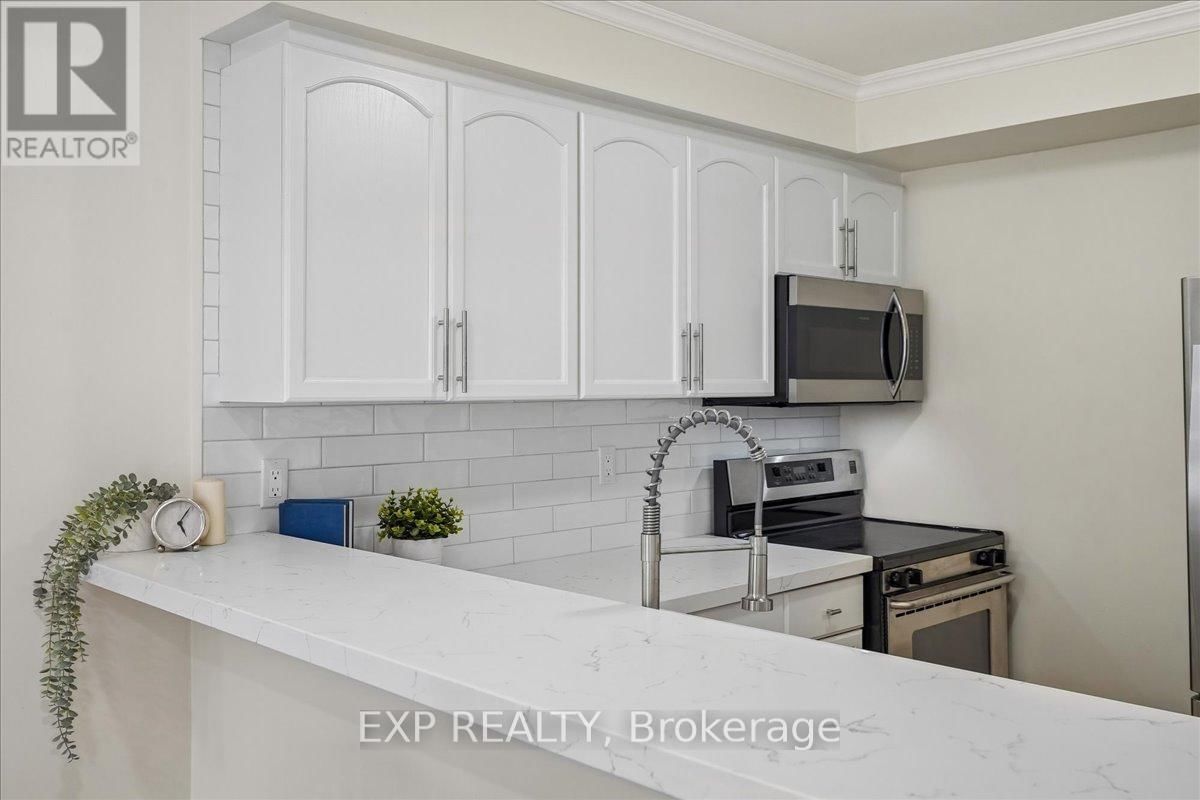 72 - 1556 LANCASTER DRIVE Image 12