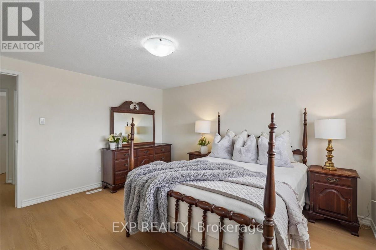 72 - 1556 LANCASTER DRIVE Image 18