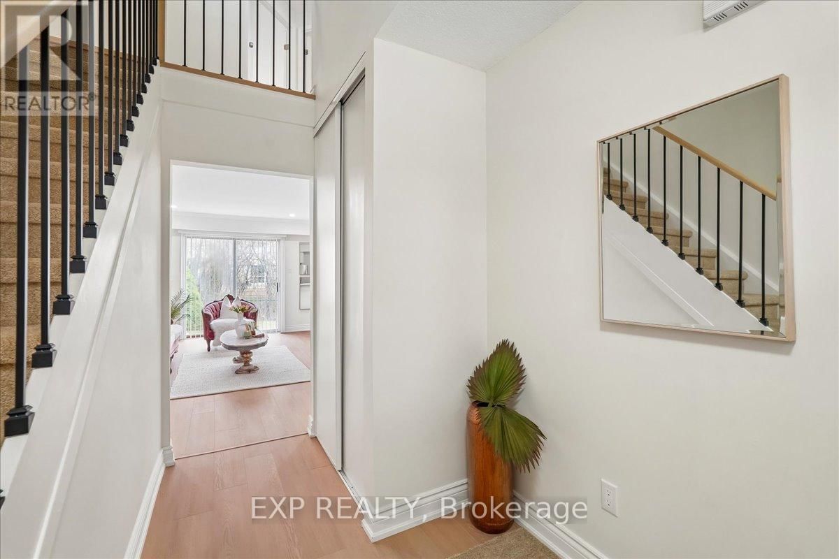 72 - 1556 LANCASTER DRIVE Image 4