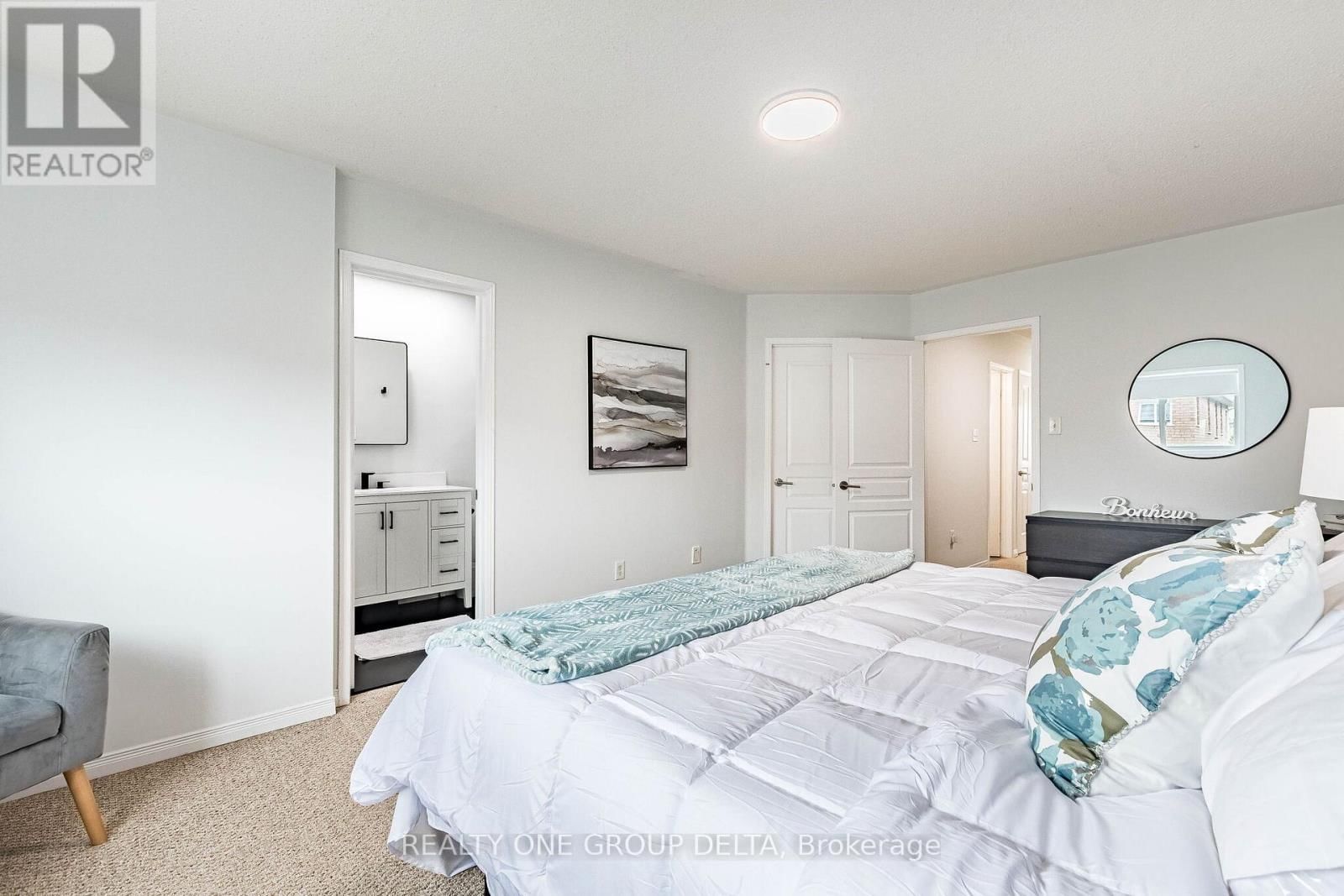 5897 CHURCHILL MEADOWS BOULEVARD Image 21