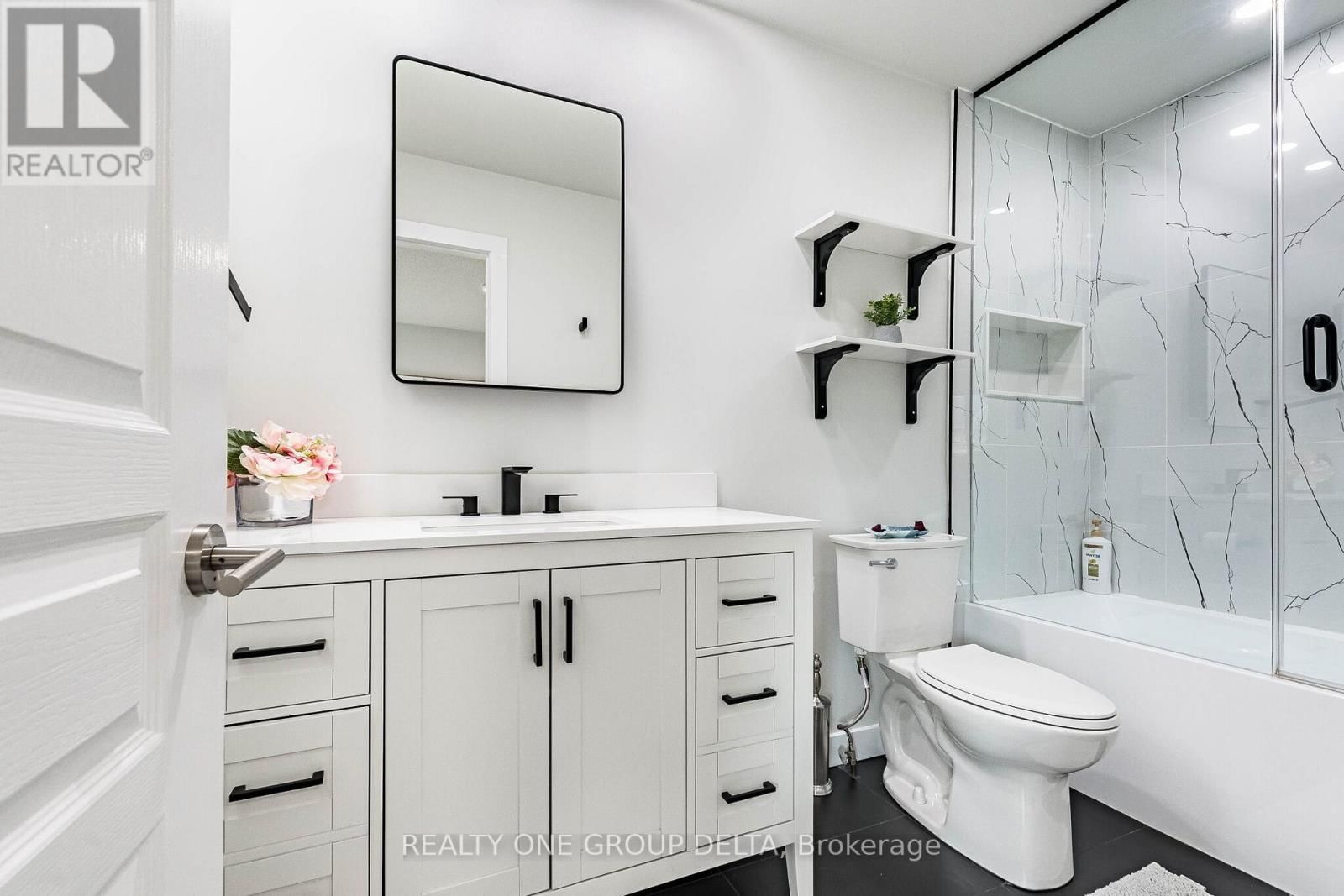 5897 CHURCHILL MEADOWS BOULEVARD Image 23