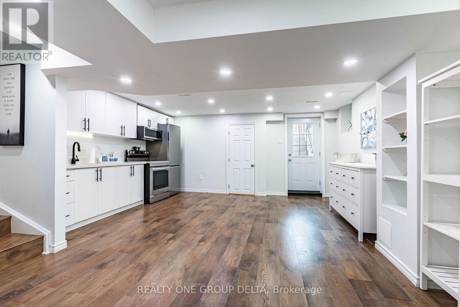 5897 CHURCHILL MEADOWS BOULEVARD Image 35