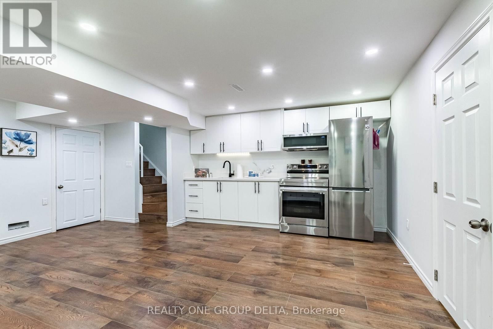 5897 CHURCHILL MEADOWS BOULEVARD Image 36