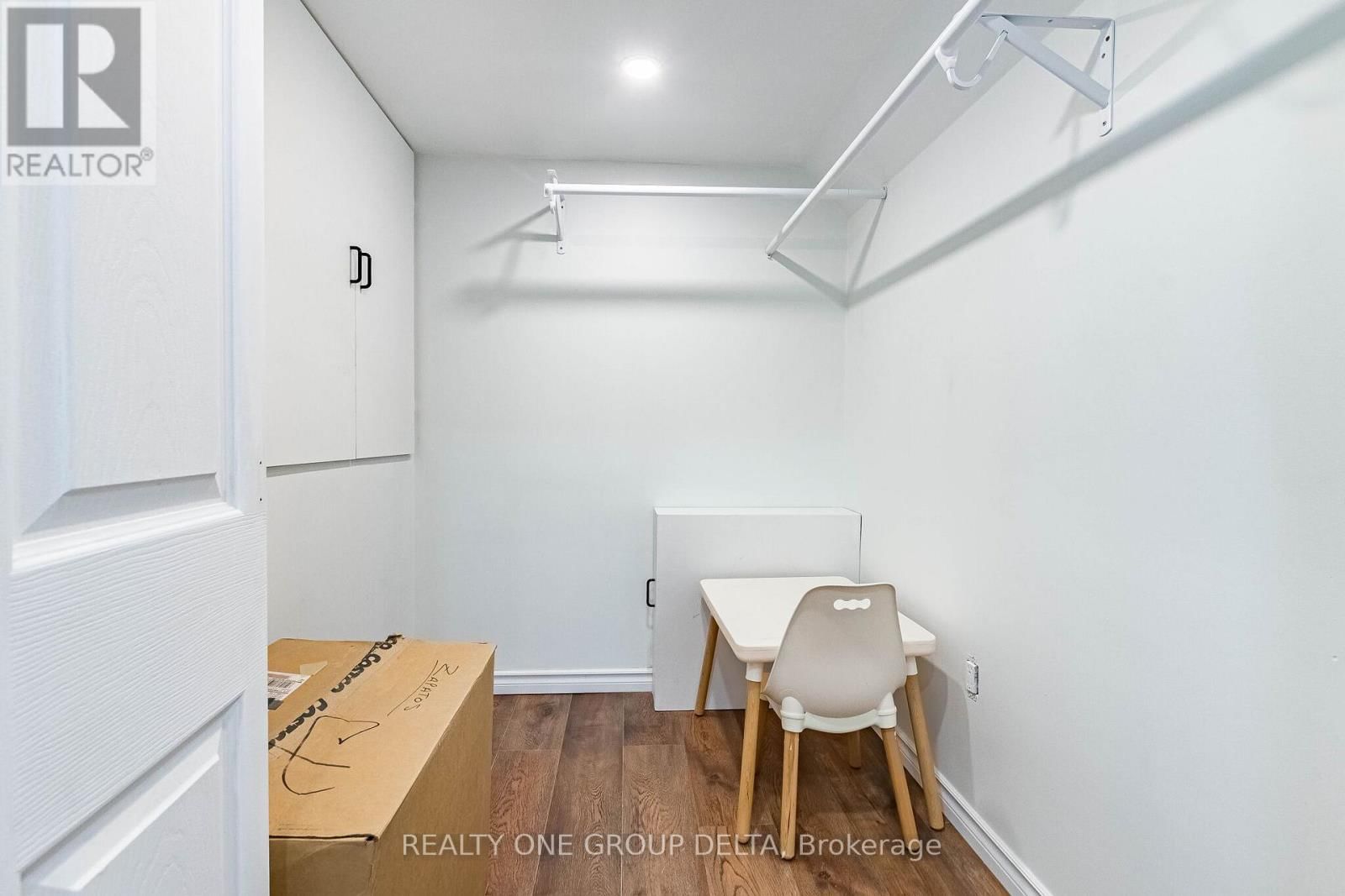 5897 CHURCHILL MEADOWS BOULEVARD Image 40