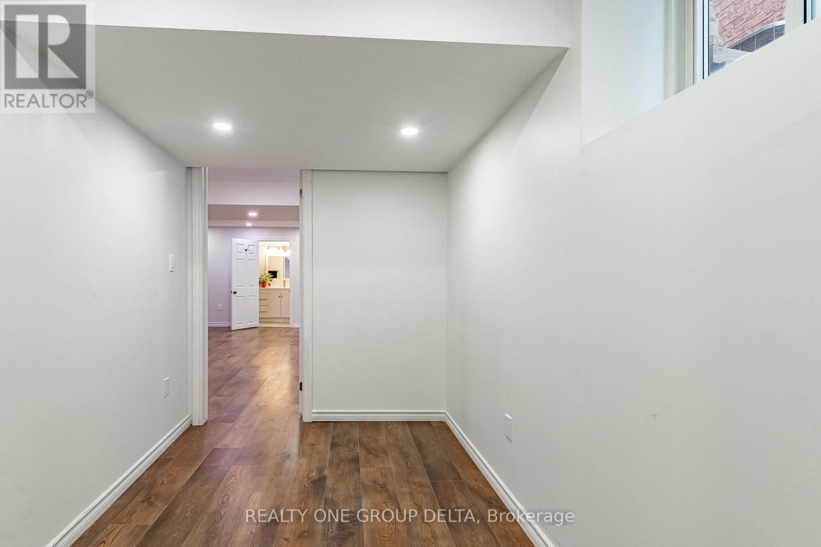 5897 CHURCHILL MEADOWS BOULEVARD Image 41