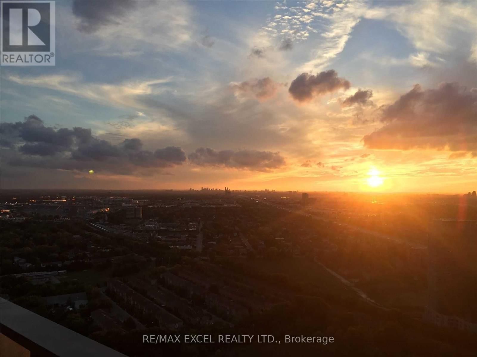 4203 - 2220 LAKE SHORE BOULEVARD WEST Image 3